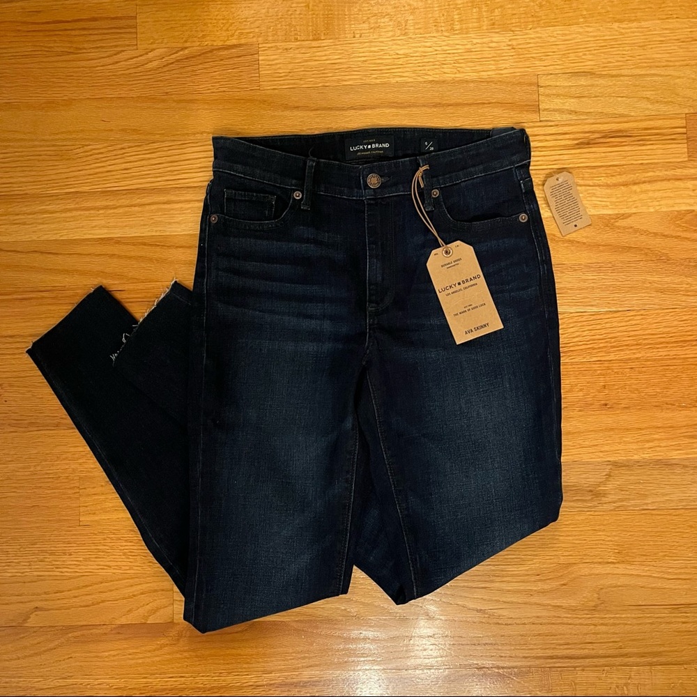 NWT Lucky Brand Ava Skinny dark wash cut off jeans size 6 / 28